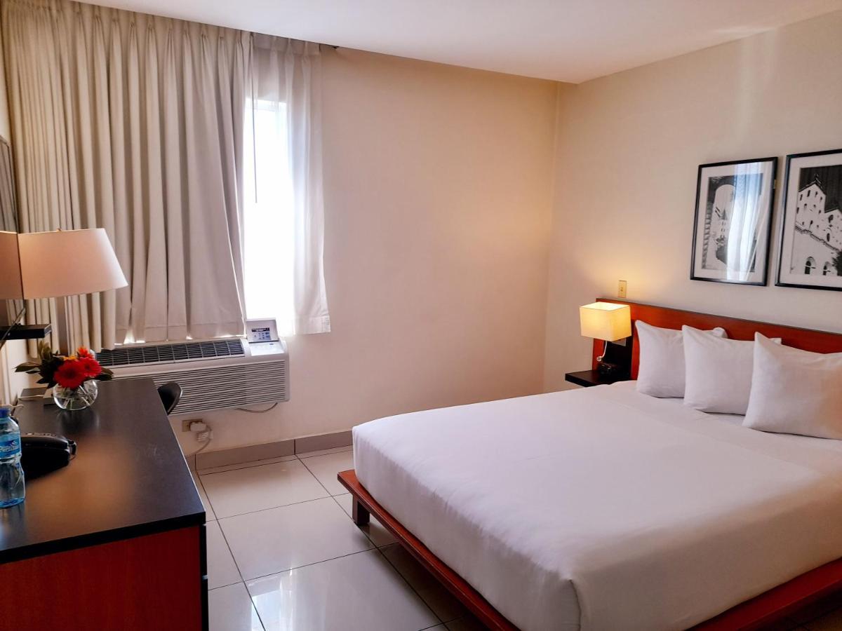 Comfort Inn Real San Miguel Exterior foto