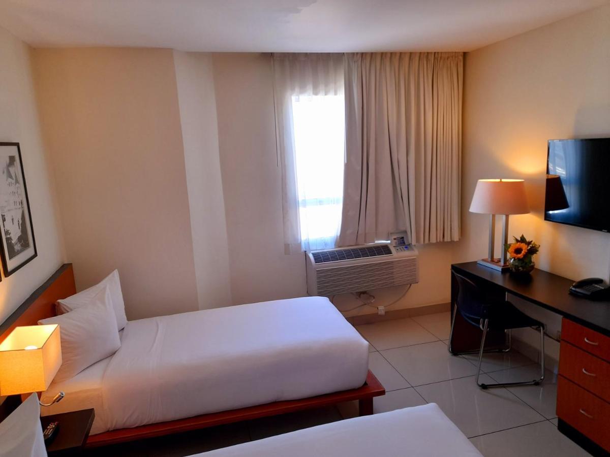 Comfort Inn Real San Miguel Exterior foto